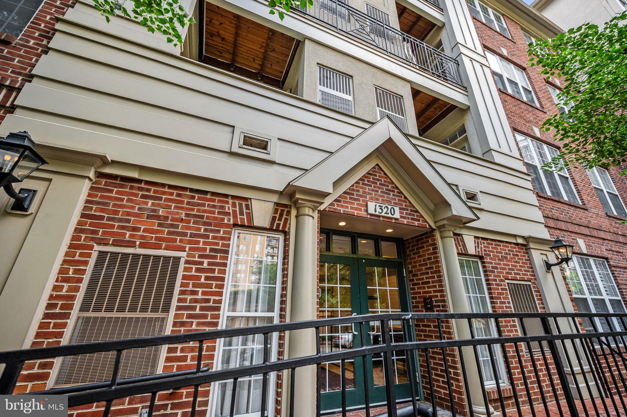 1320 N WAYNE STREET 108