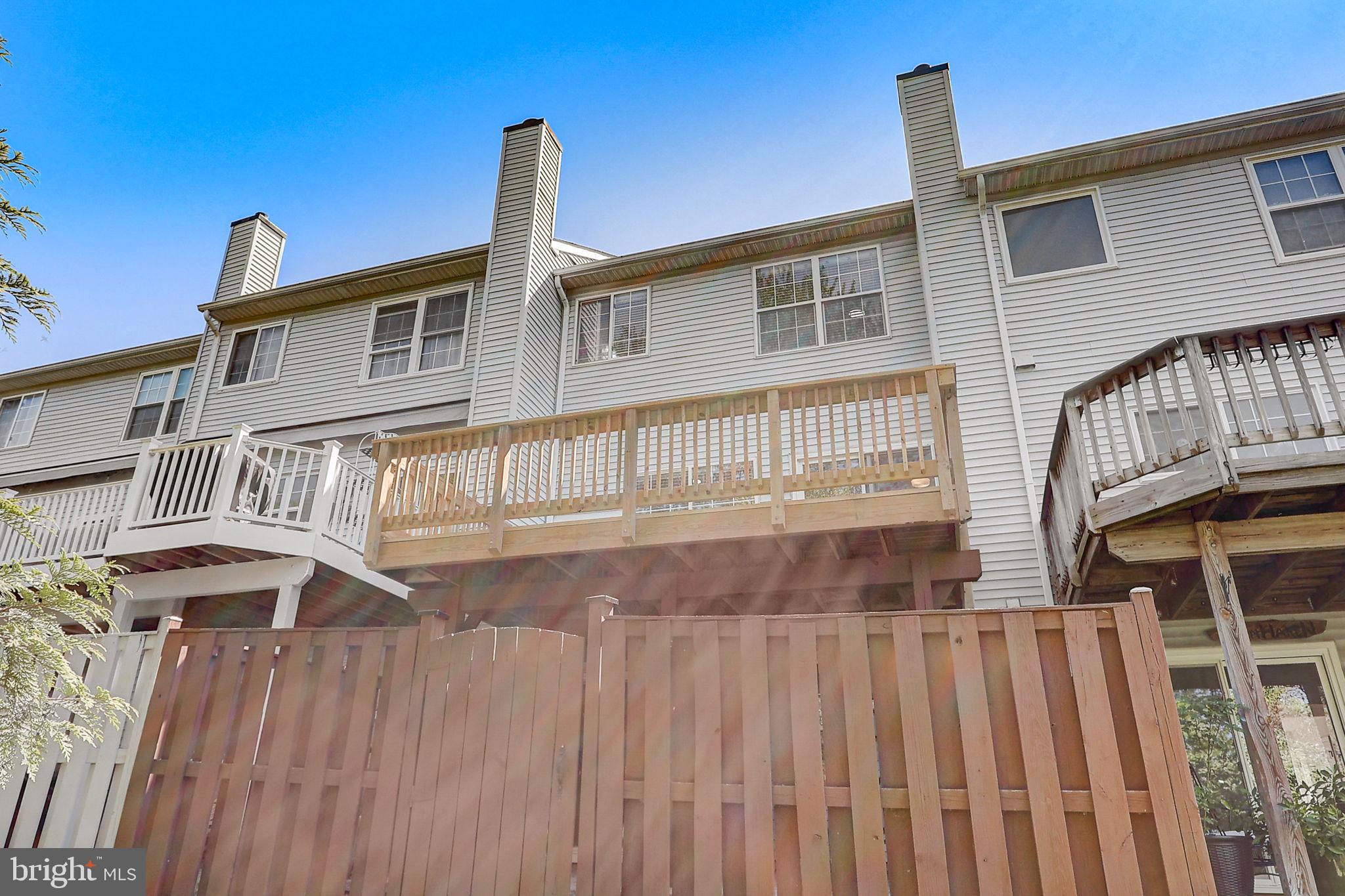 5589 Jowett Ct