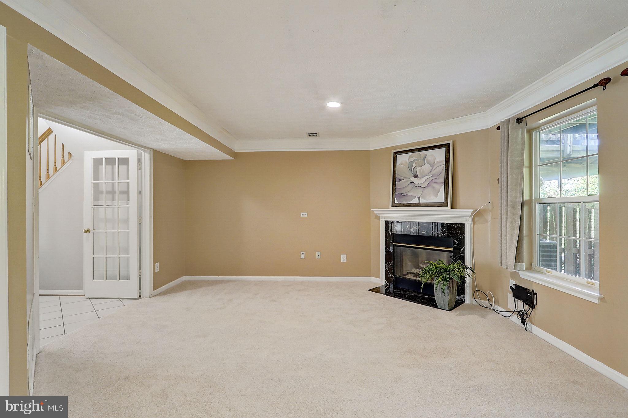 5589 Jowett Ct