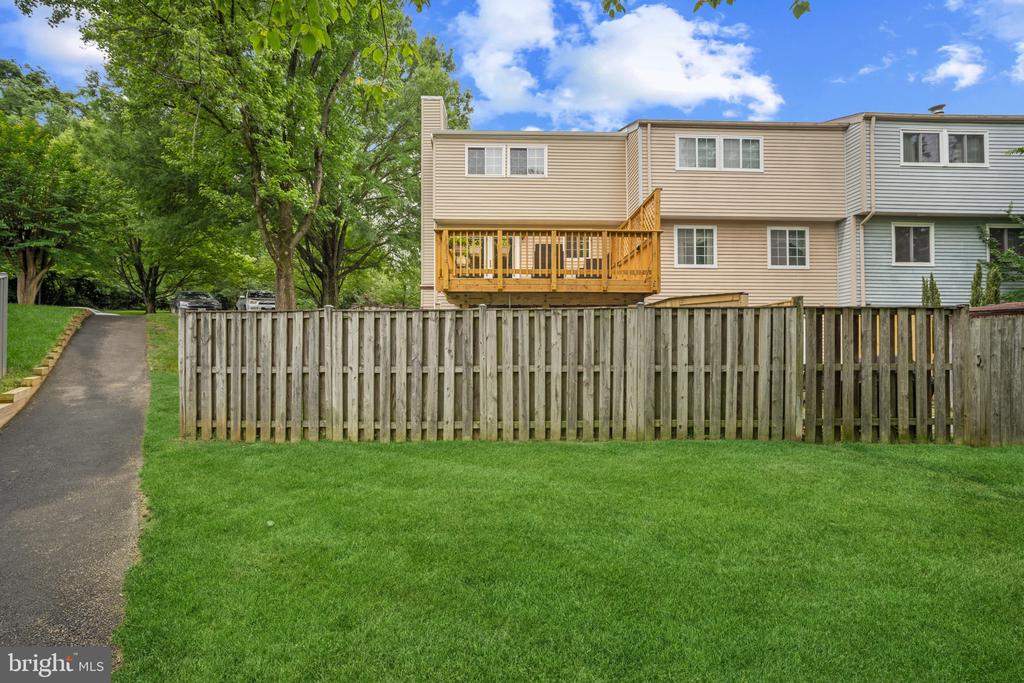 2059 GERVAIS DRIVE