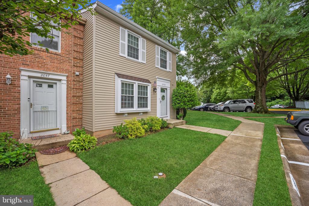 2059 GERVAIS DRIVE