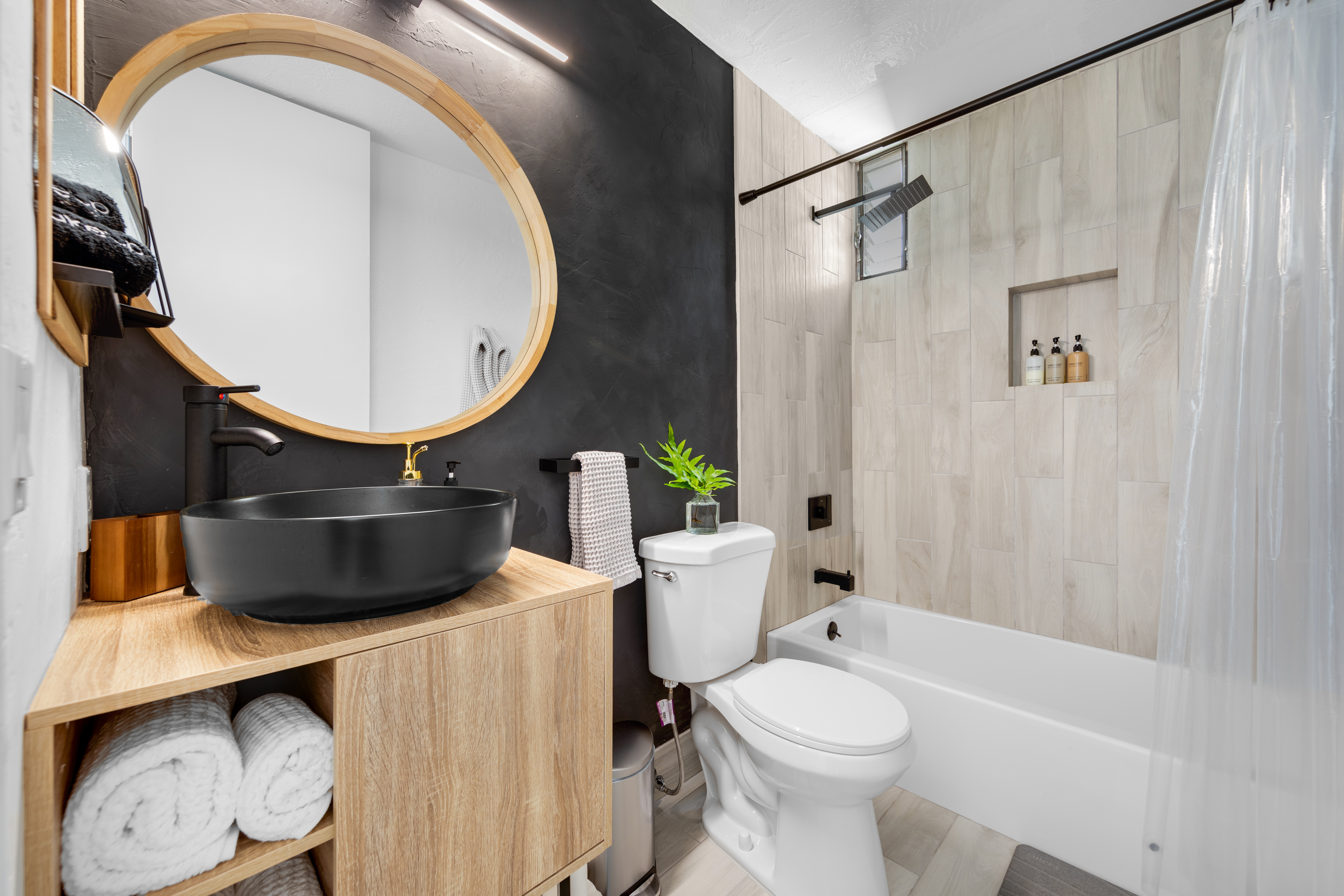 68-1761 MELIA ST F109FL1