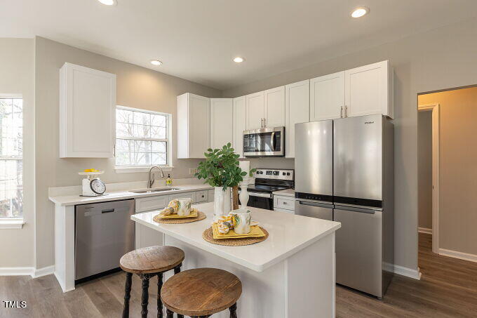 2512 Constitution Drive