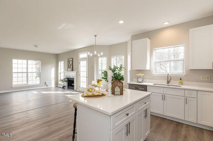 2512 Constitution Drive