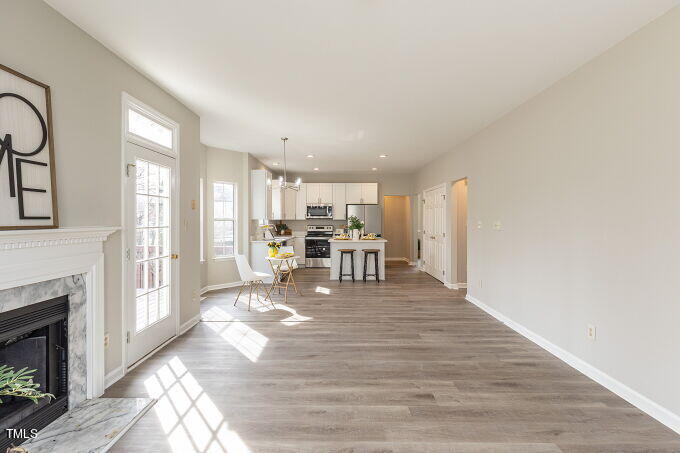 2512 Constitution Drive