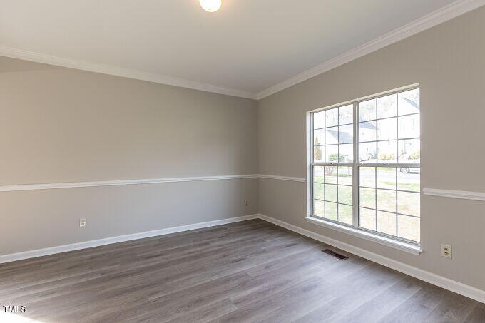 2512 Constitution Drive