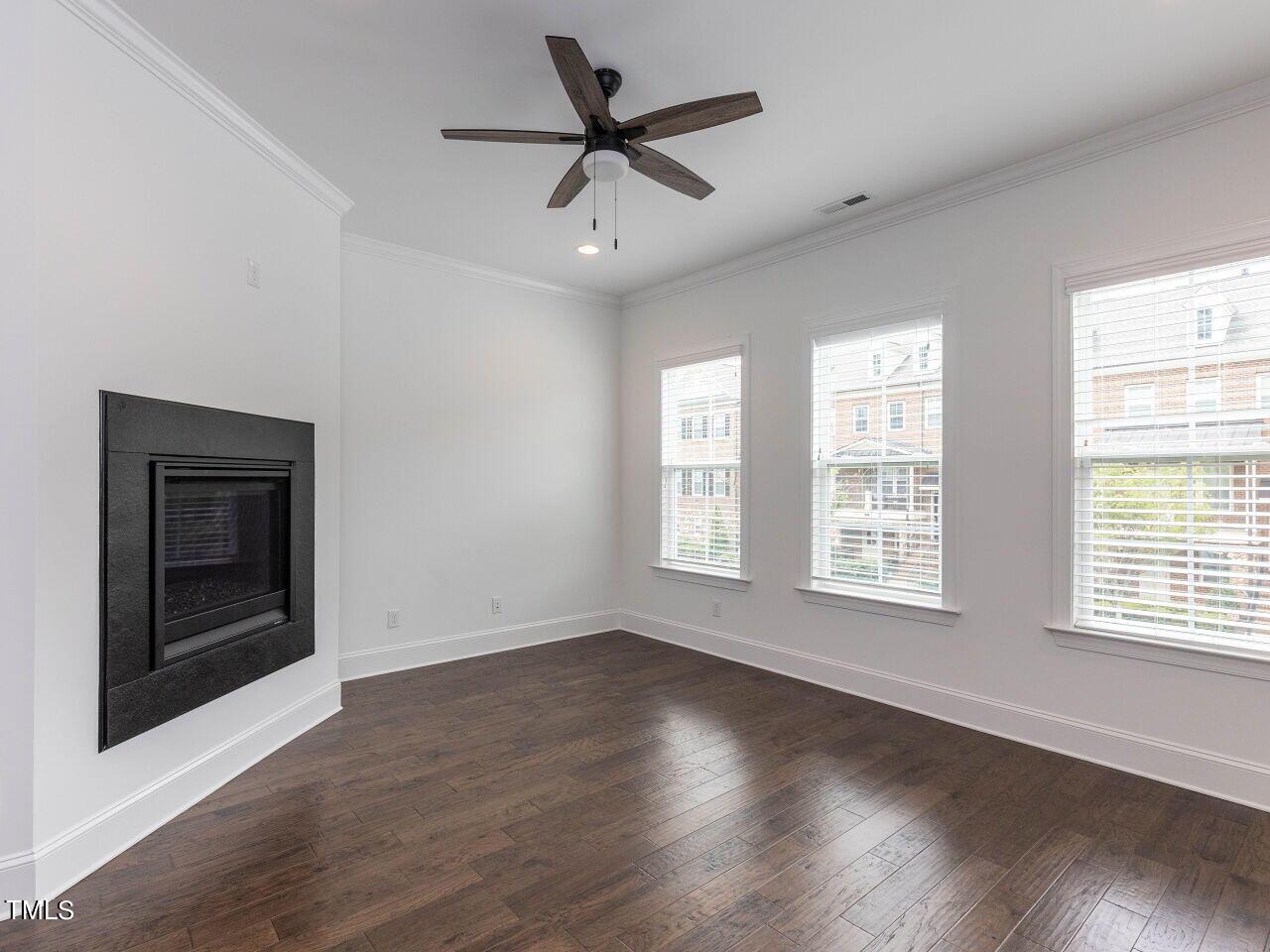 819 Bankston Woods Way