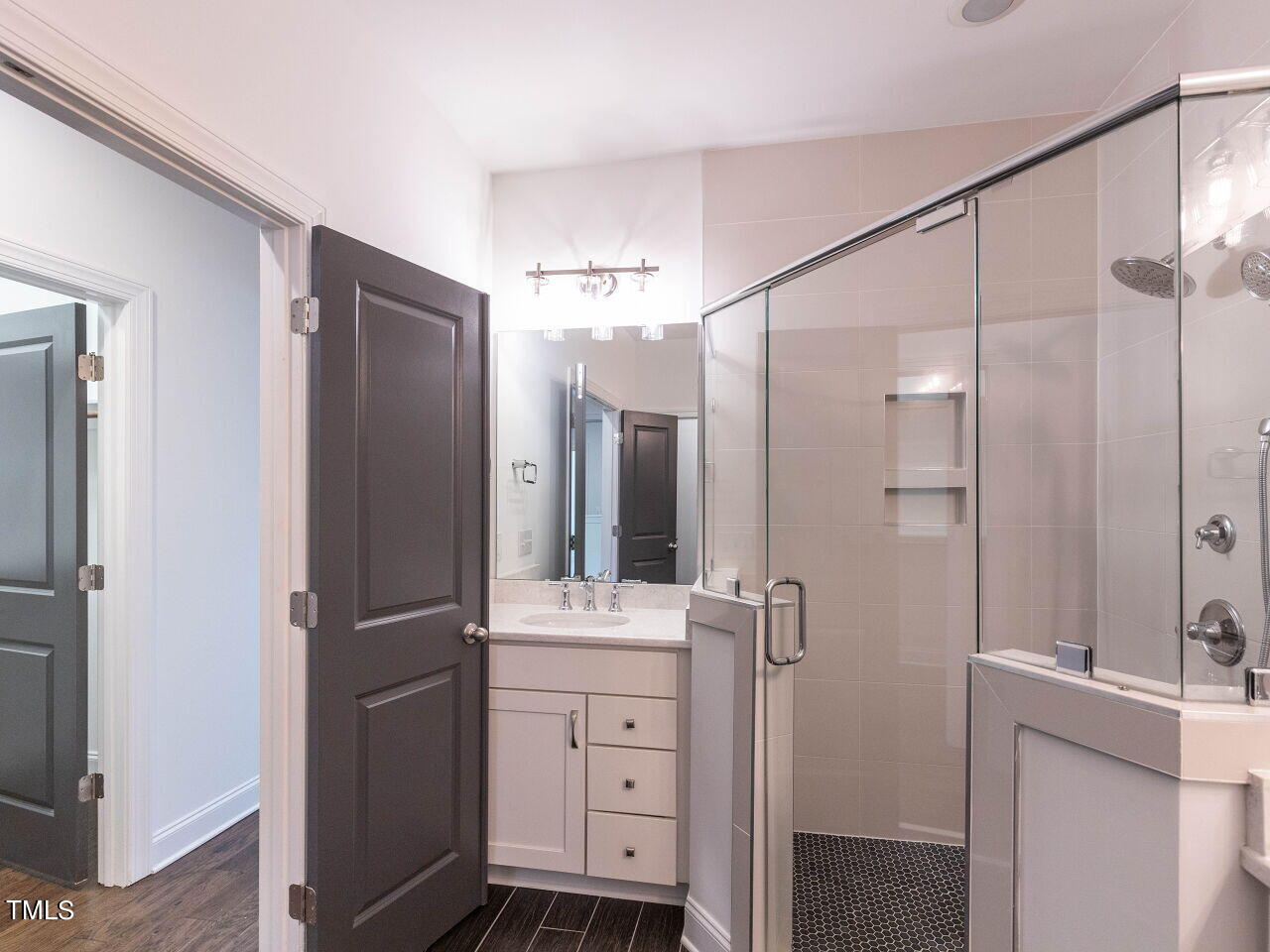 819 Bankston Woods Way