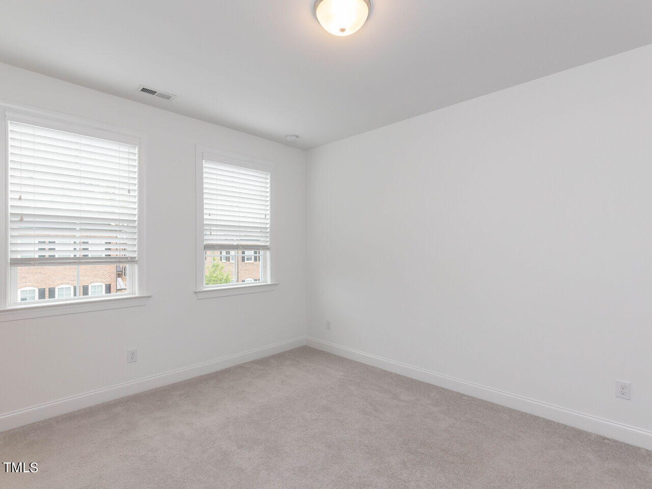 819 Bankston Woods Way