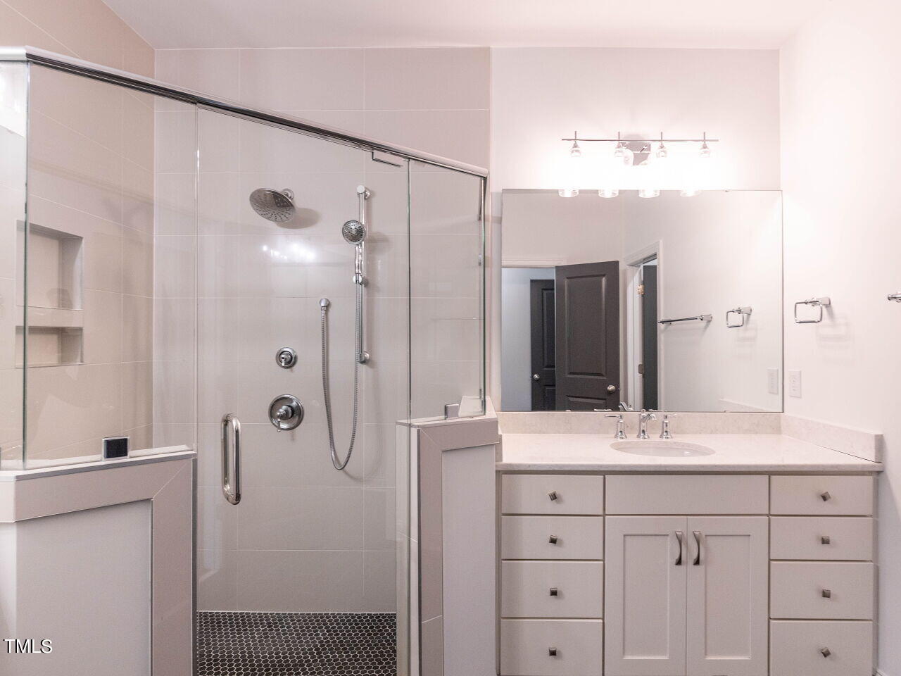 819 Bankston Woods Way