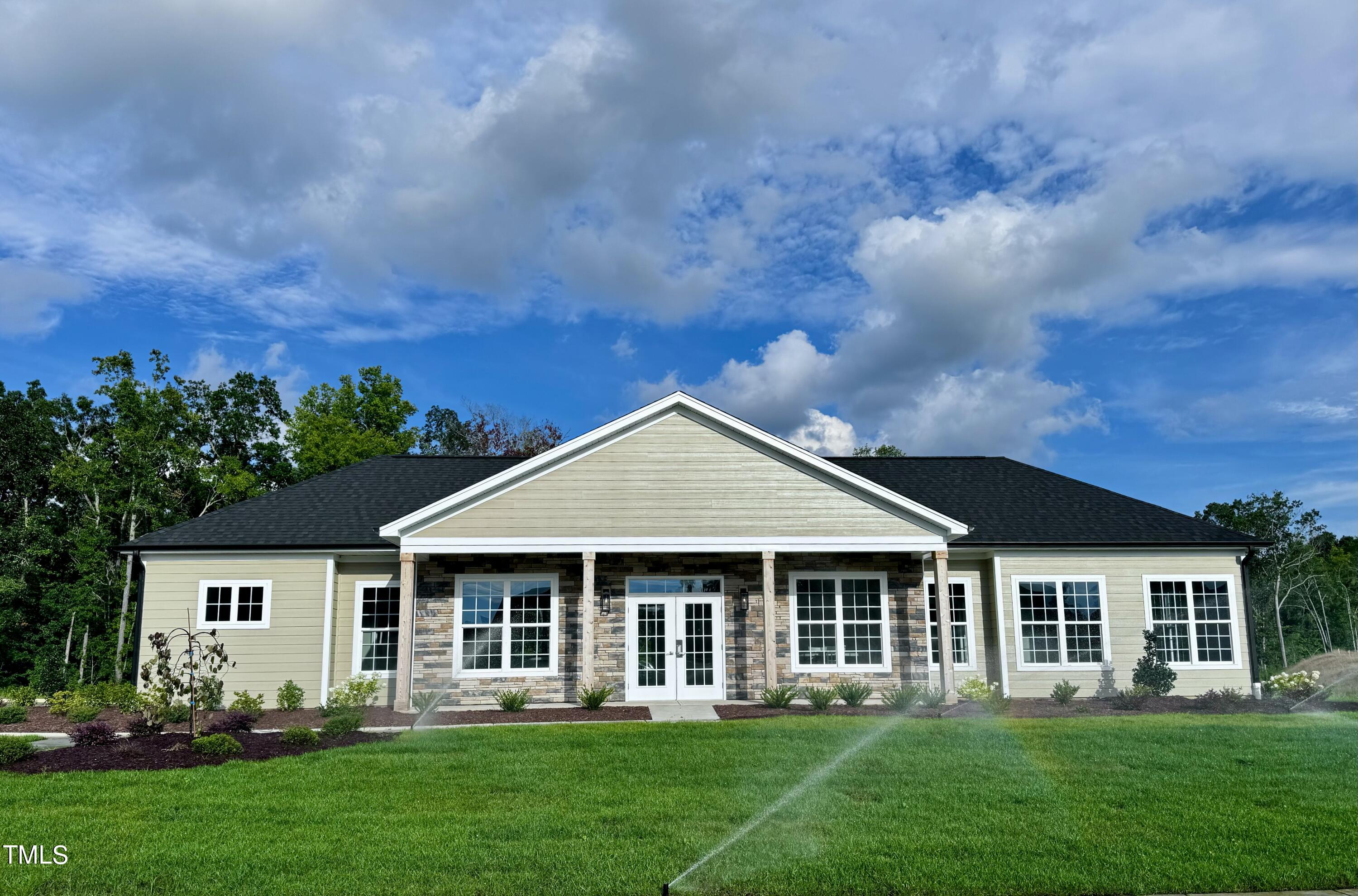 1052 Fairhaven Drive # 98