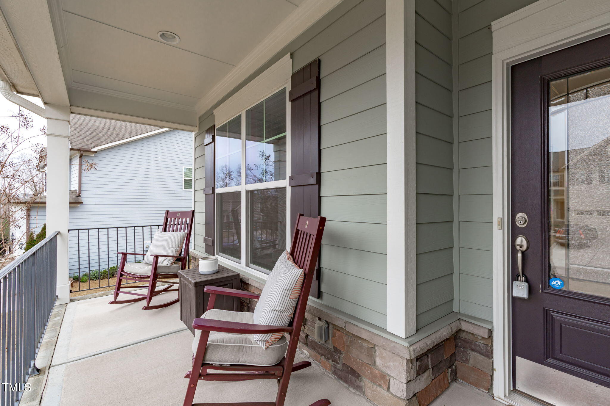 464 Granite Saddle Drive