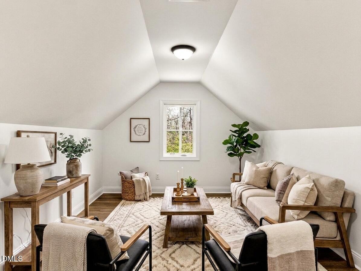 5090 Quail Hollow Road