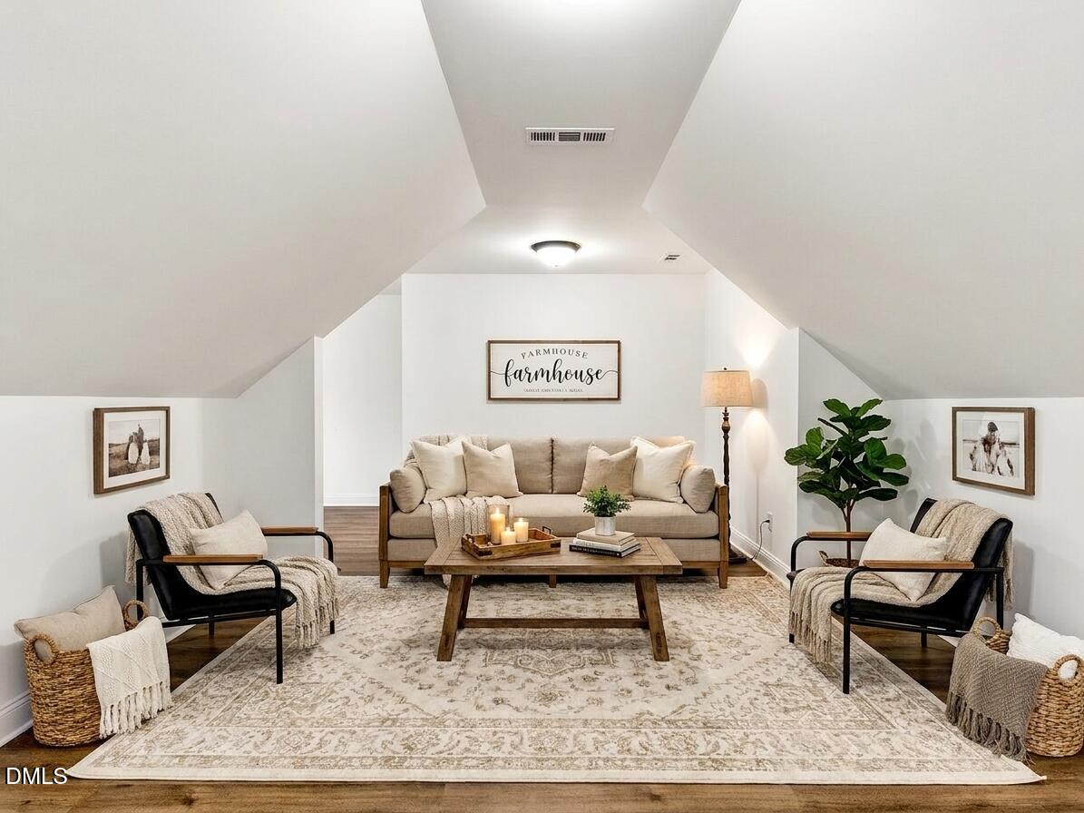 5090 Quail Hollow Road