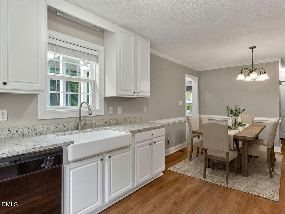 98 Starcroft Drive