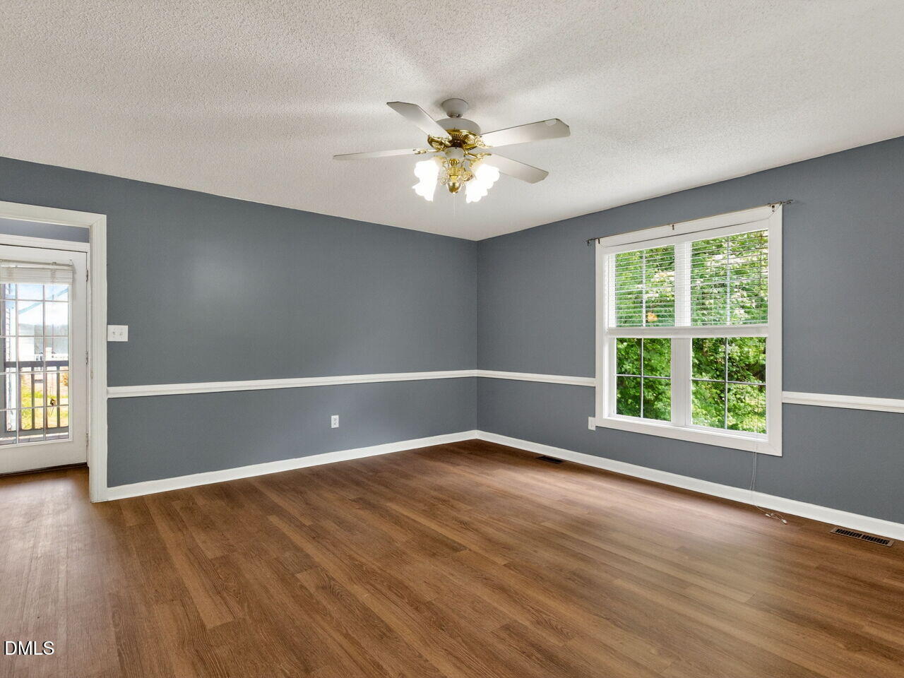 98 Starcroft Drive