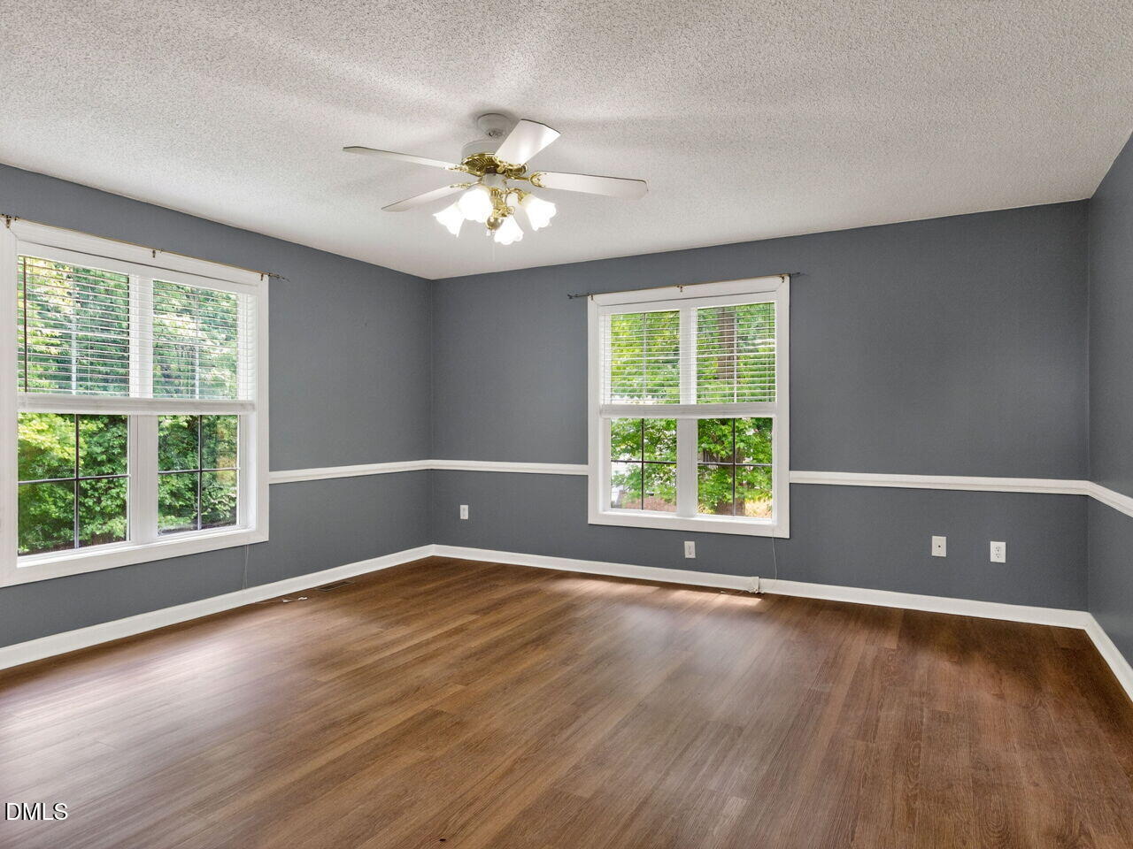 98 Starcroft Drive