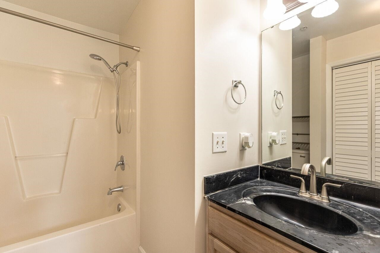 113 New Kent Place # 113