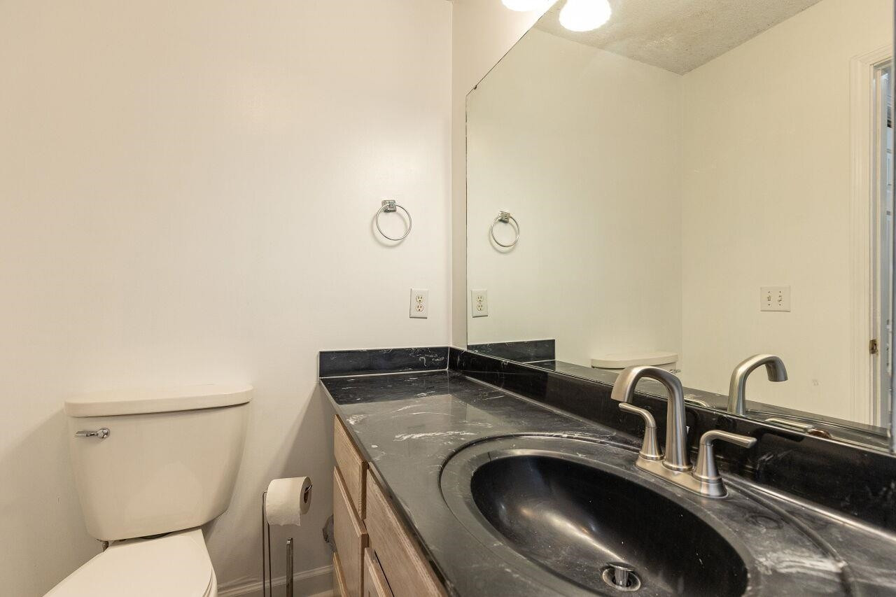 113 New Kent Place # 113