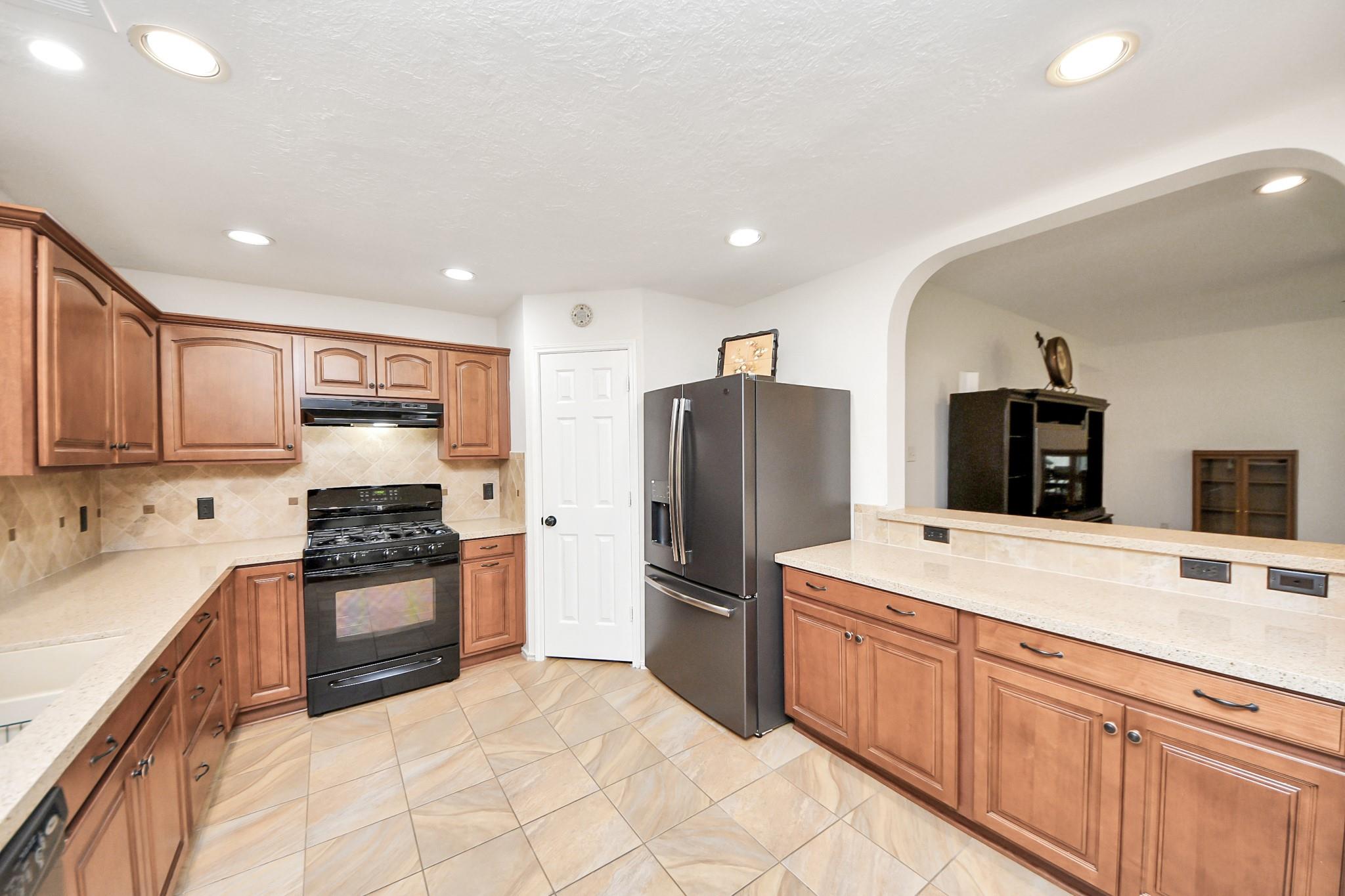 1806 Manor Circle
