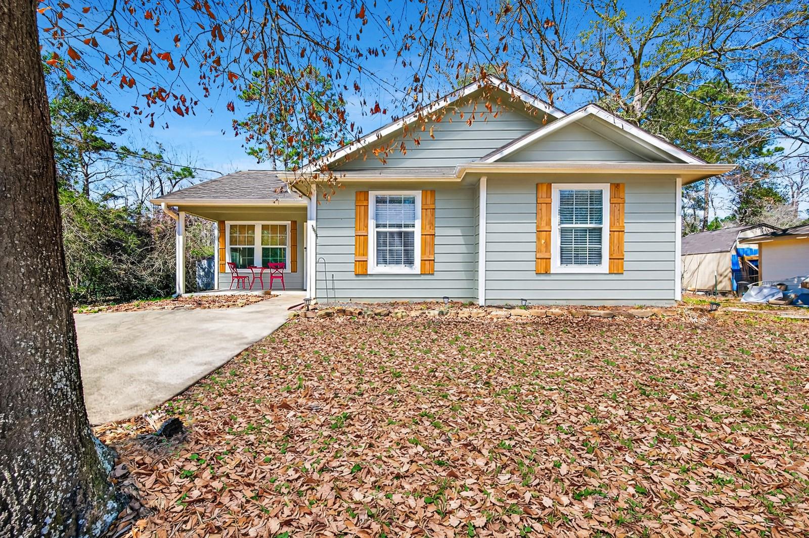 10391 Royal Magnolia Drive