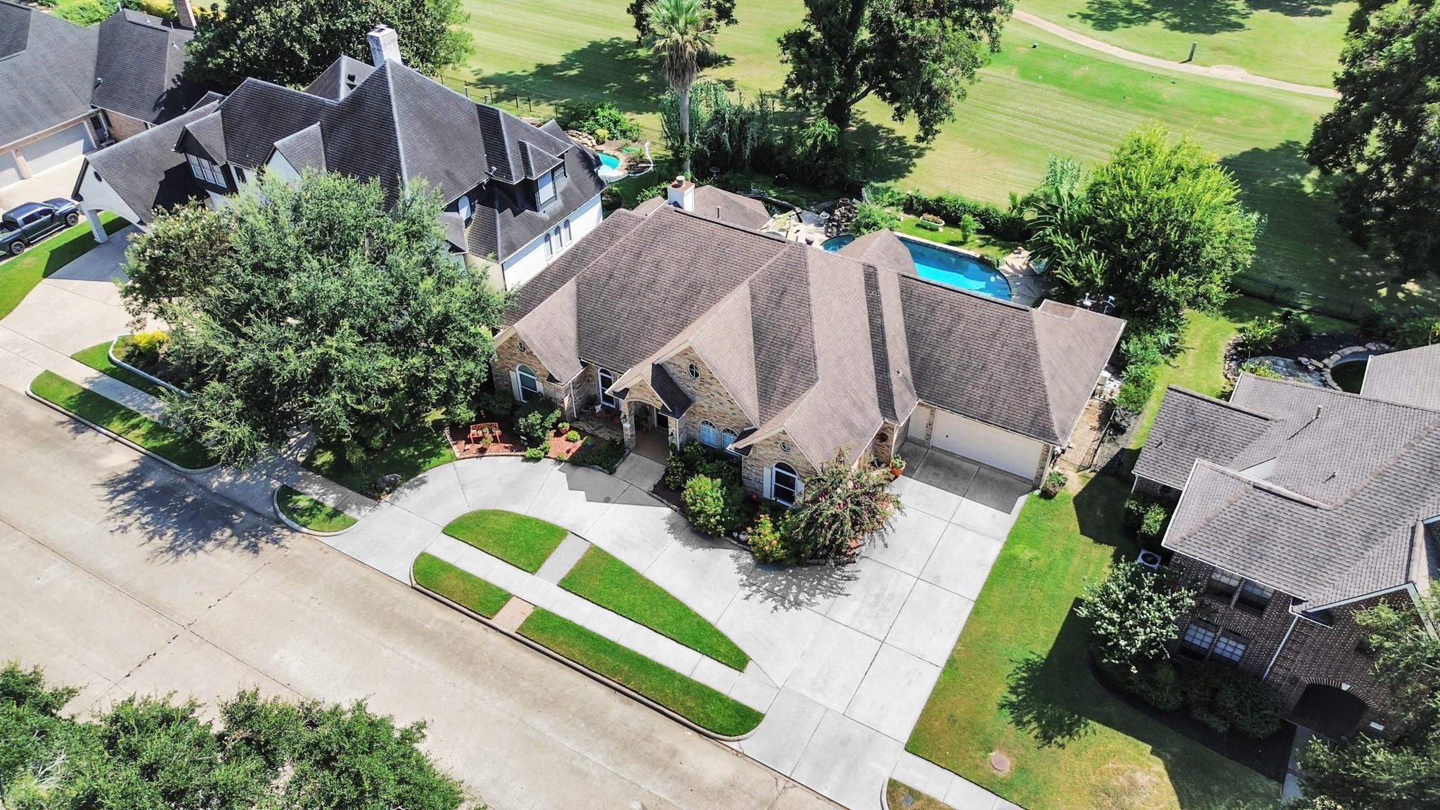 2627 Old South Drive