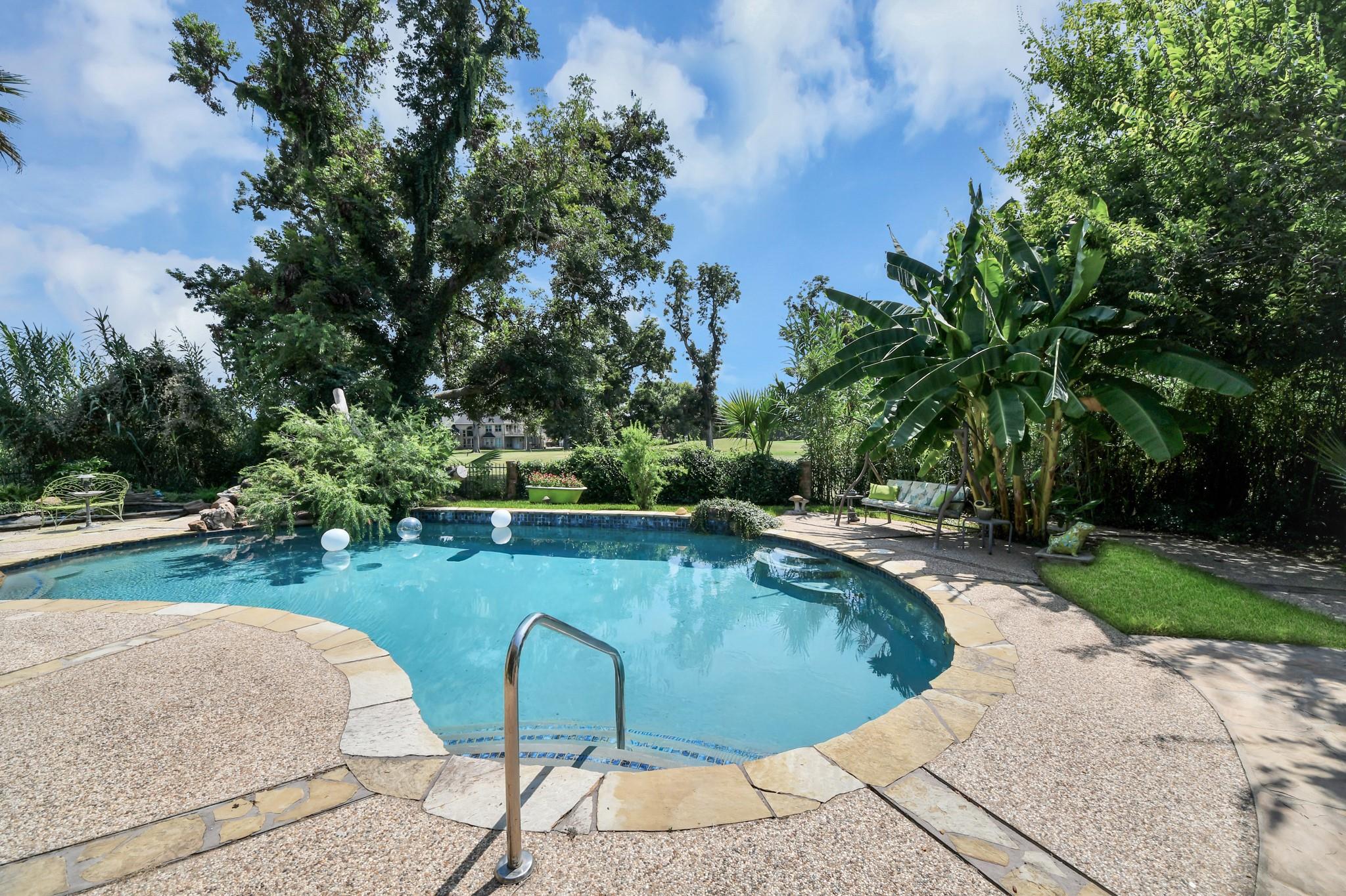 2627 Old South Drive