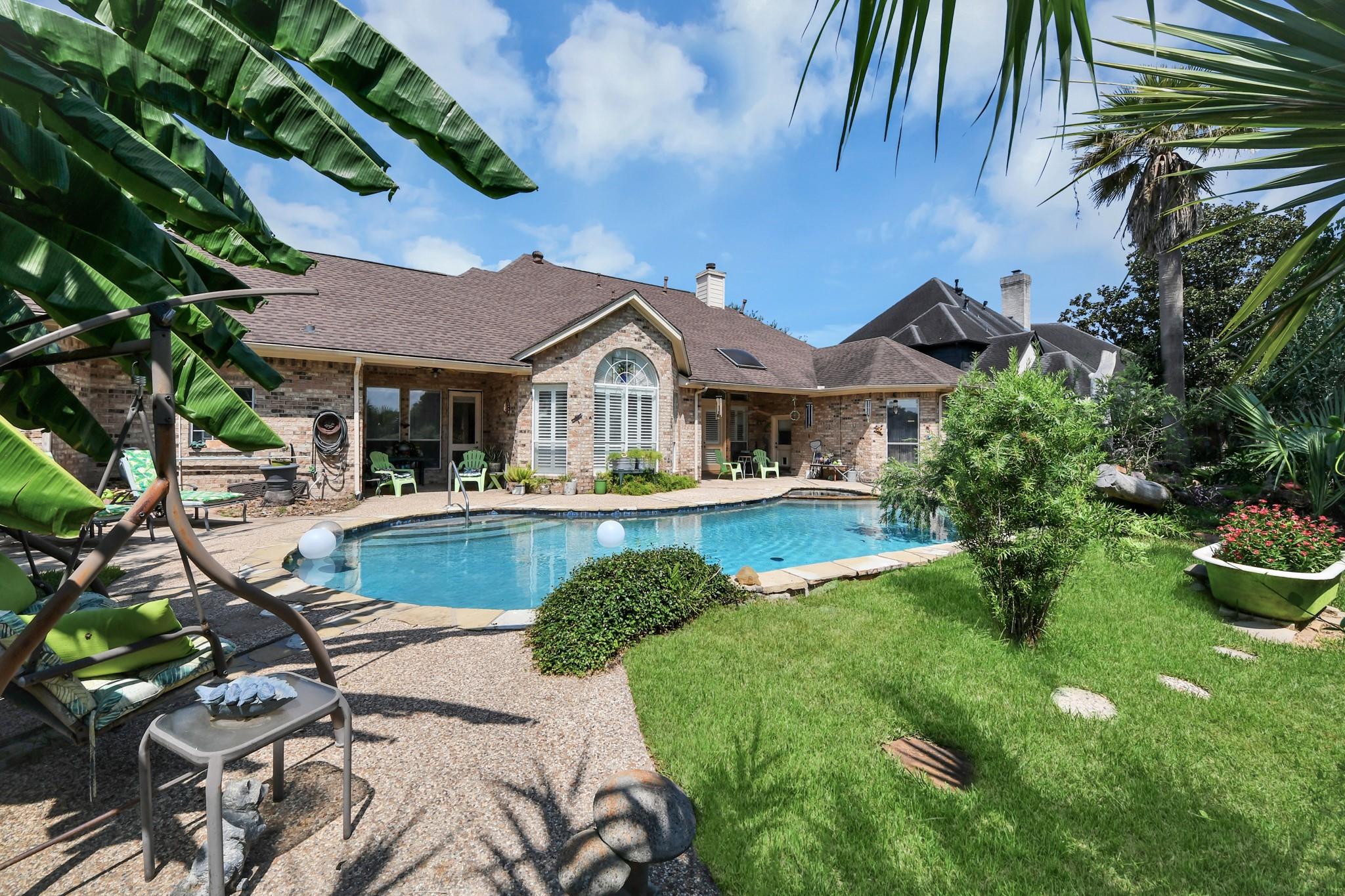 2627 Old South Drive