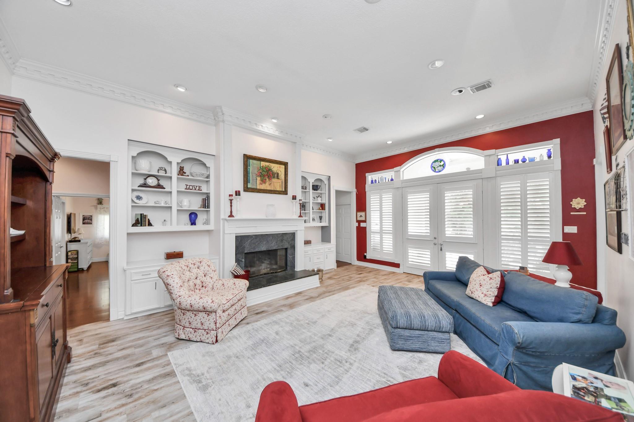 2627 Old South Drive