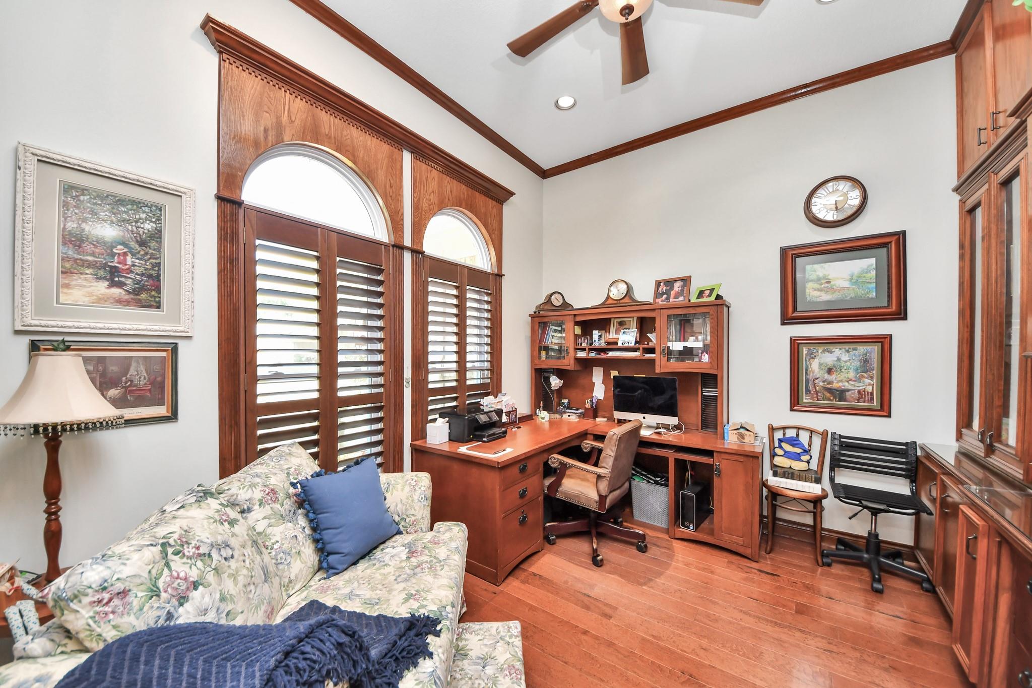 2627 Old South Drive
