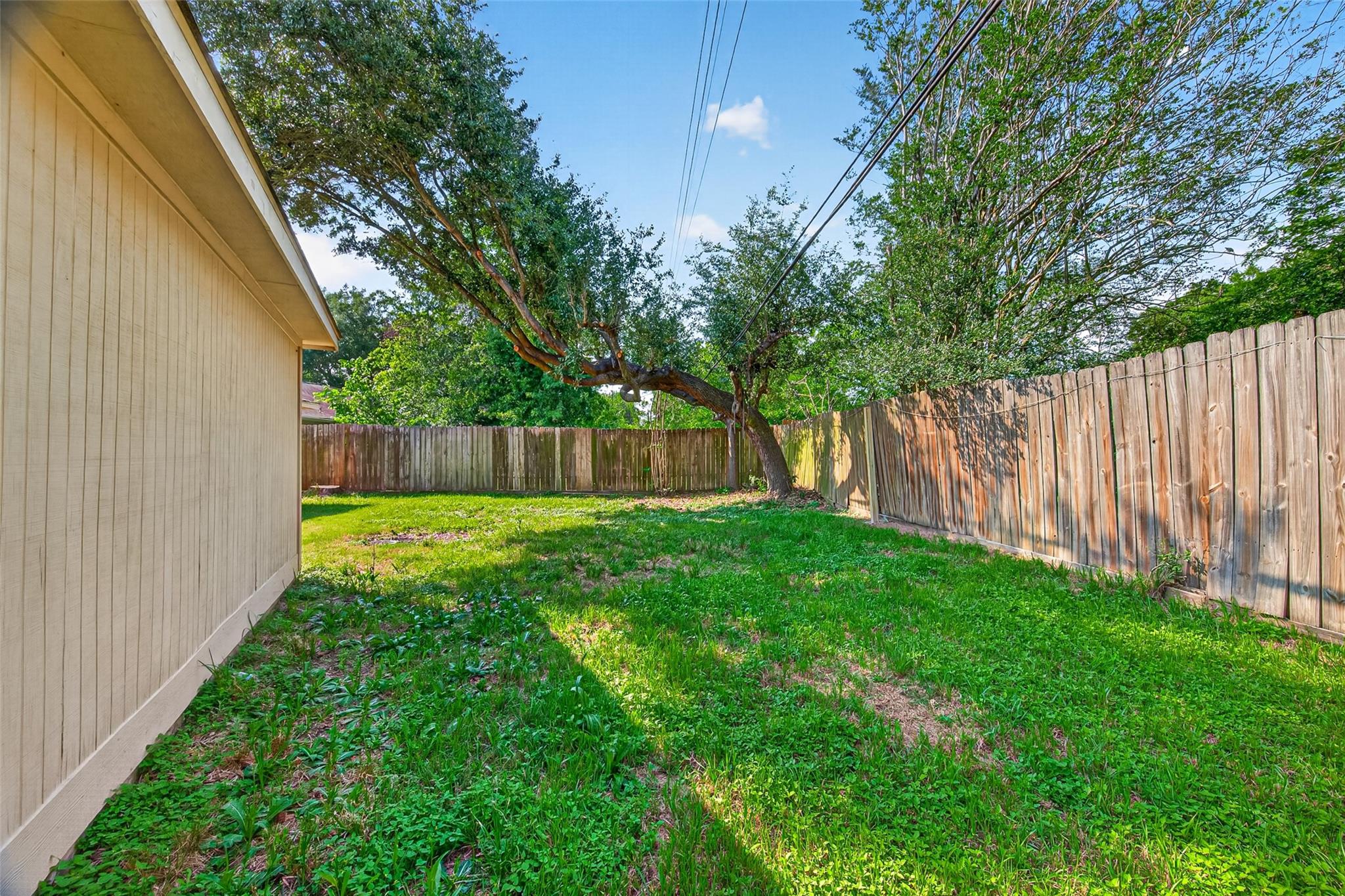 22206 Red River Drive