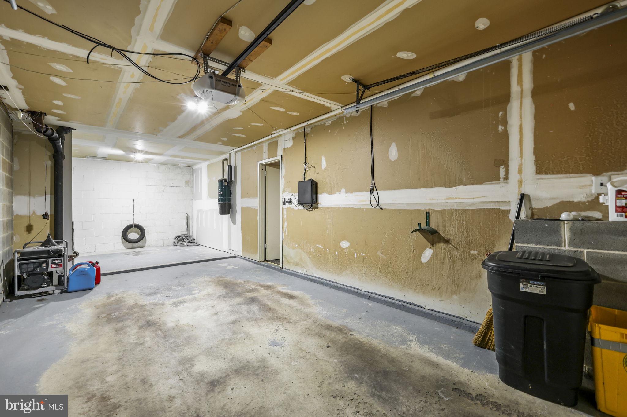 8607 TRUMBAUER DRIVE