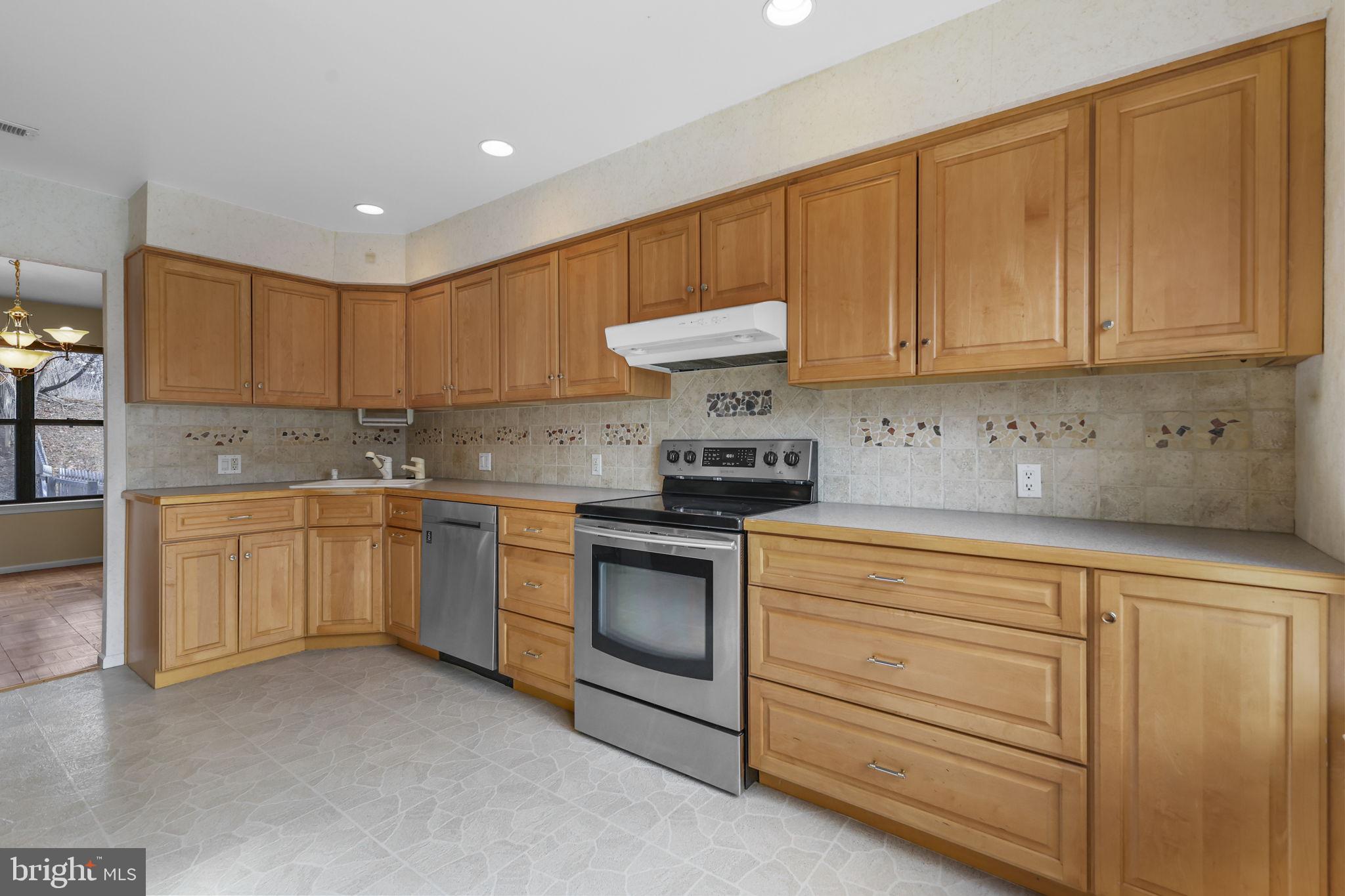 8607 TRUMBAUER DRIVE