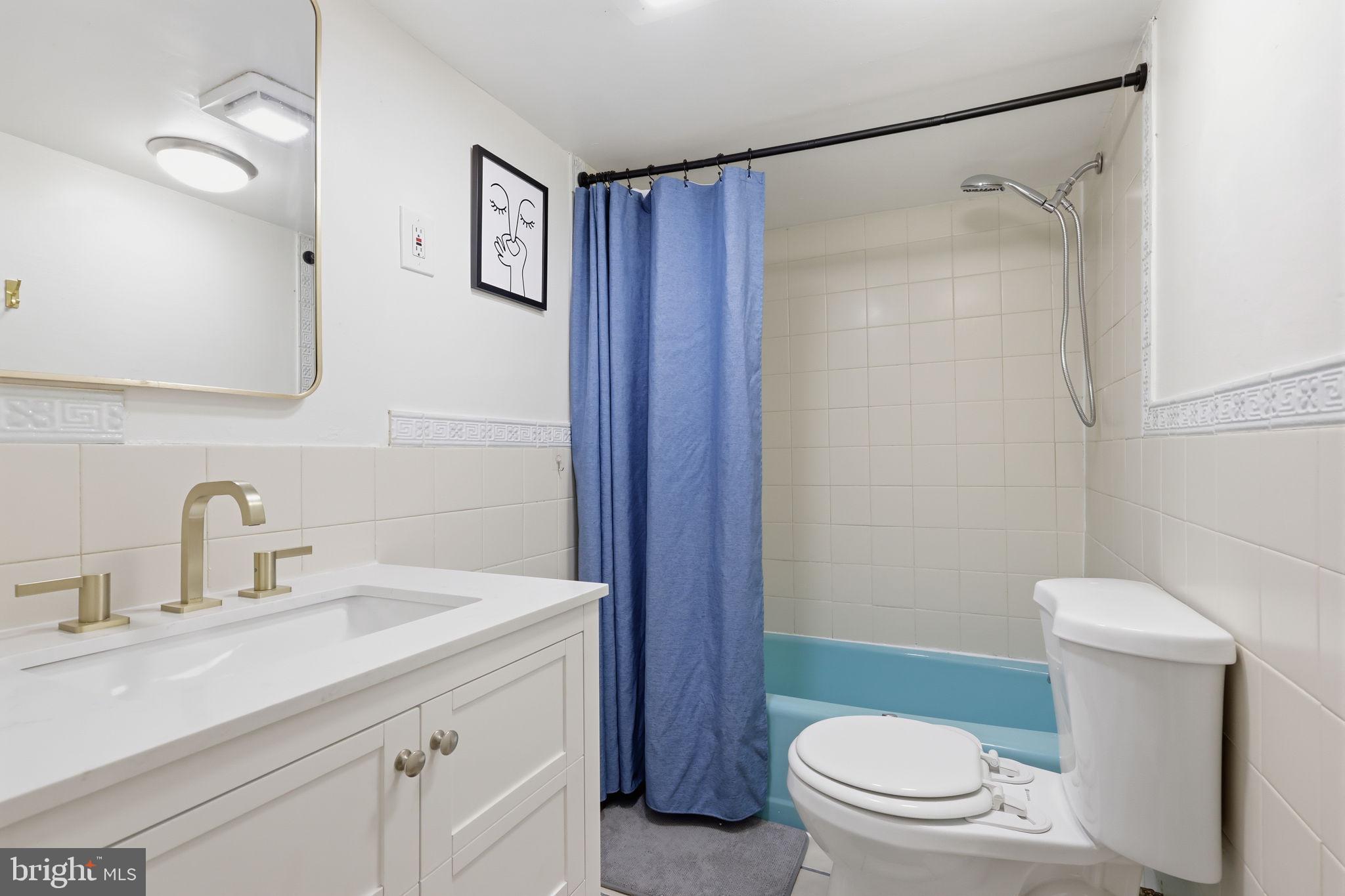 7702 CHELTENHAM AVENUE