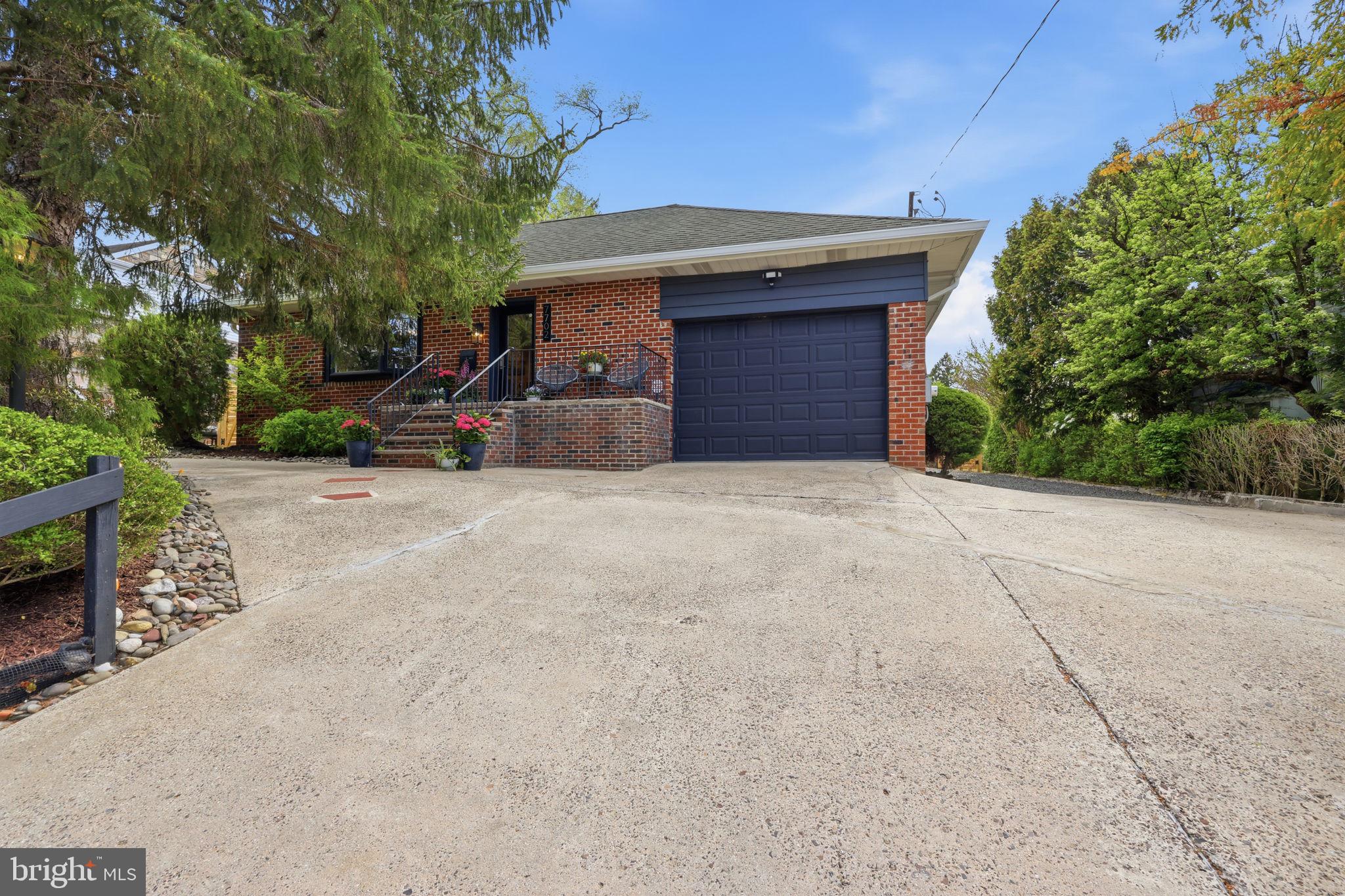 7702 CHELTENHAM AVENUE