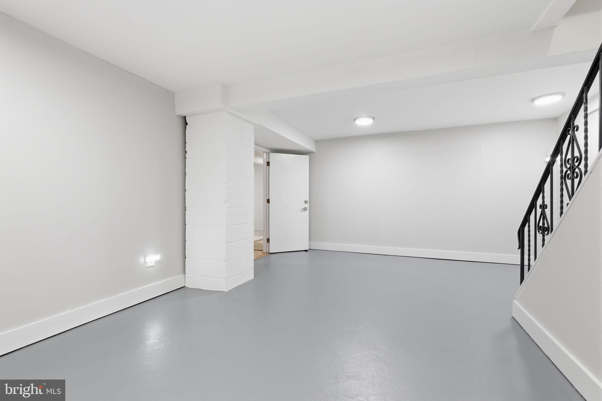 7702 CHELTENHAM AVENUE