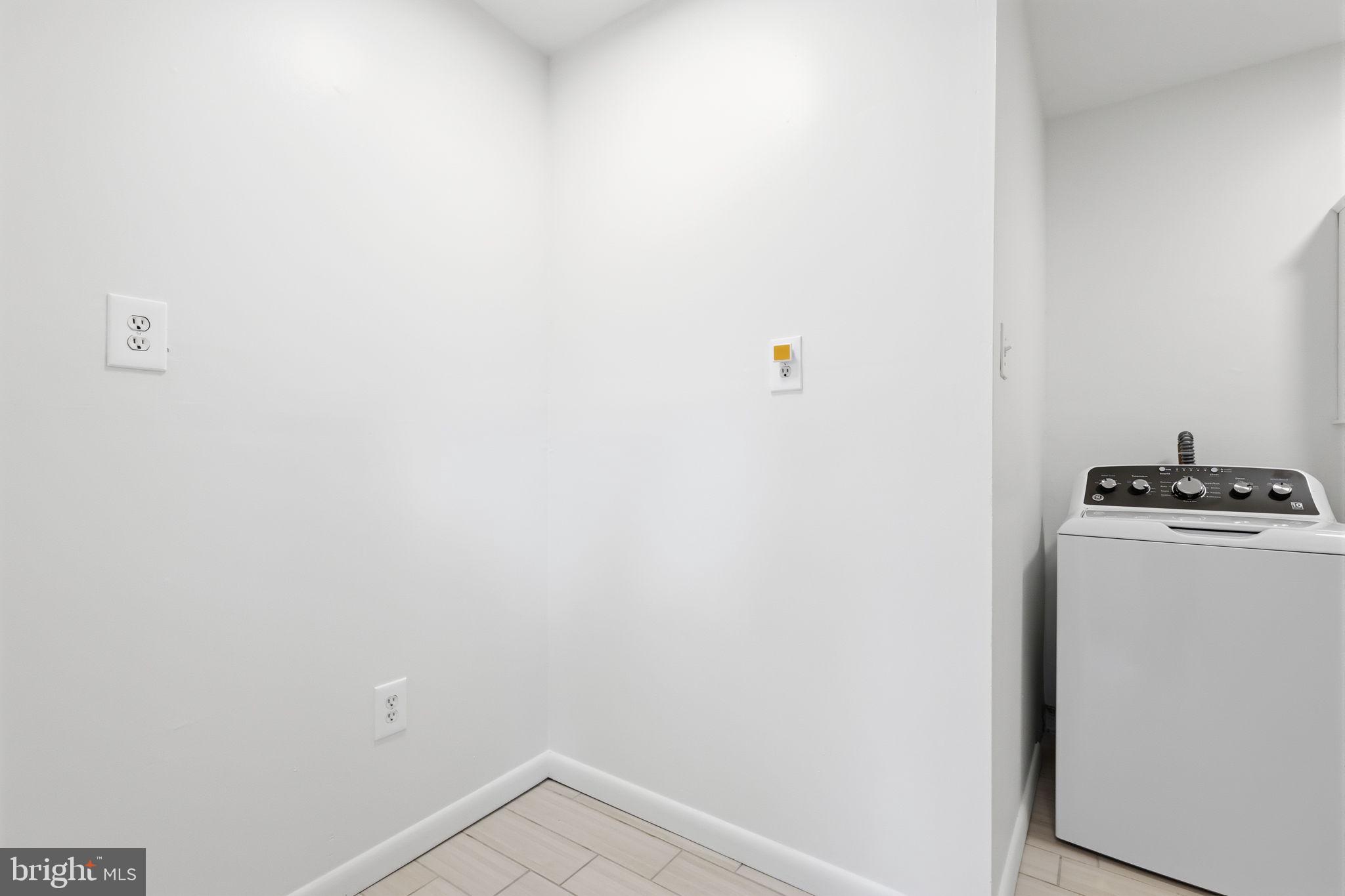 7702 CHELTENHAM AVENUE