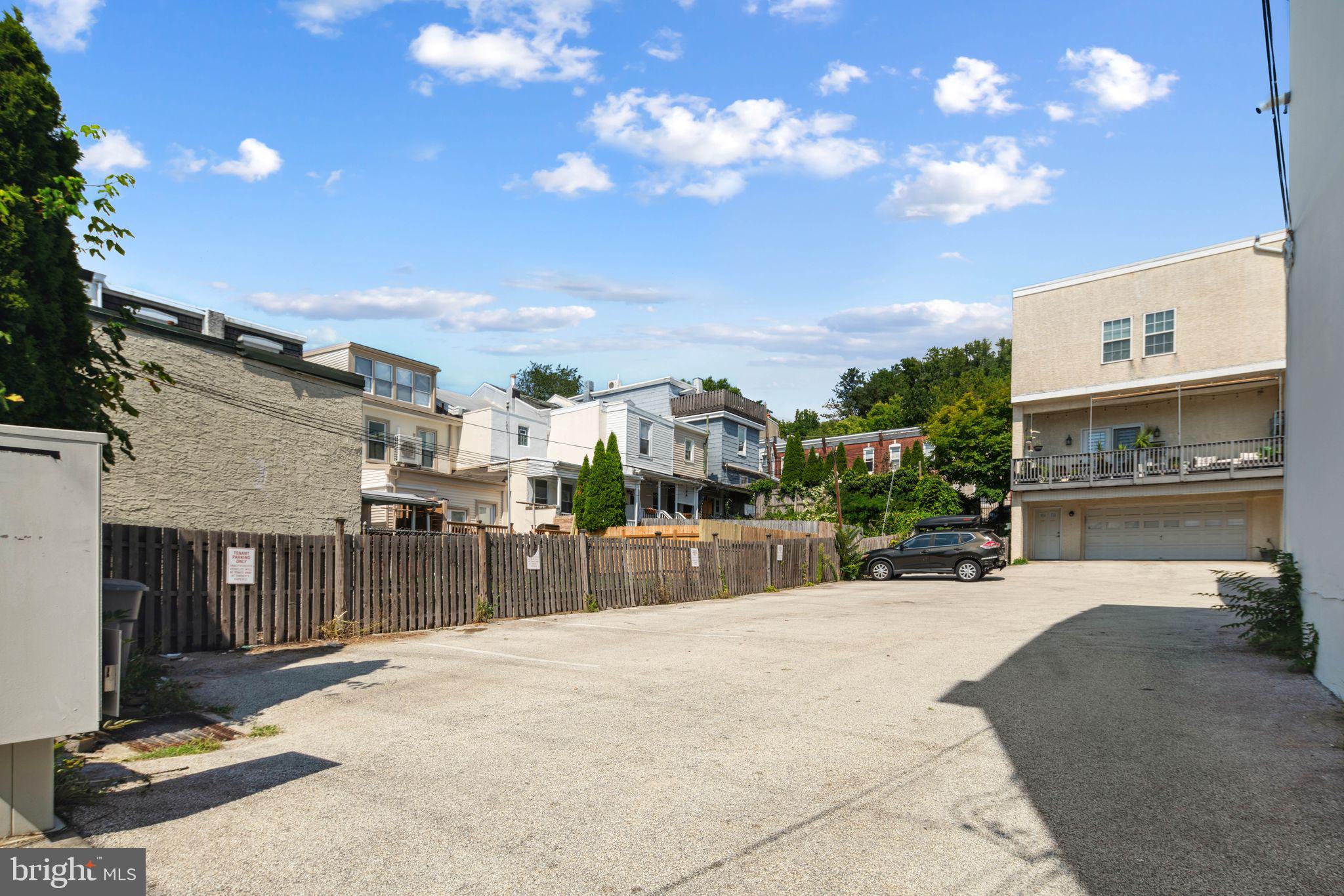 3871 TERRACE STREET 1F