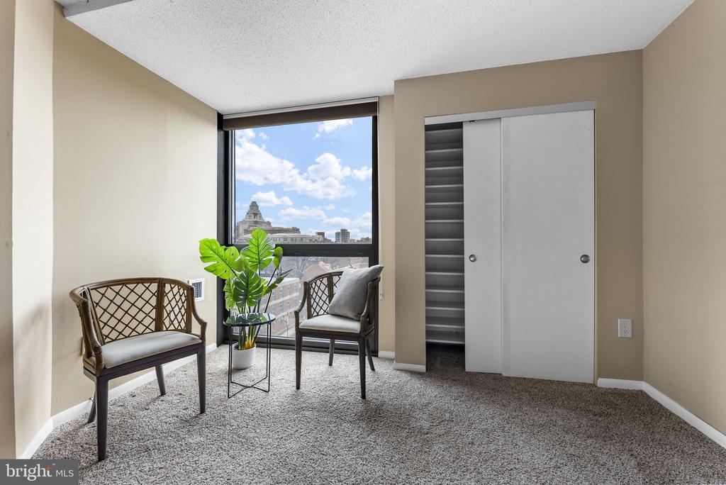 233 S 6TH STREET 608