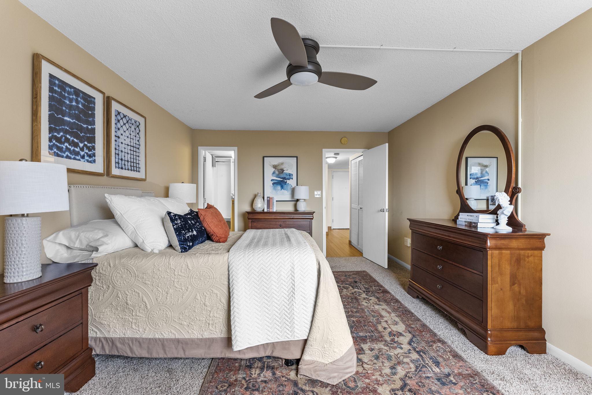 233 S 6TH STREET 608