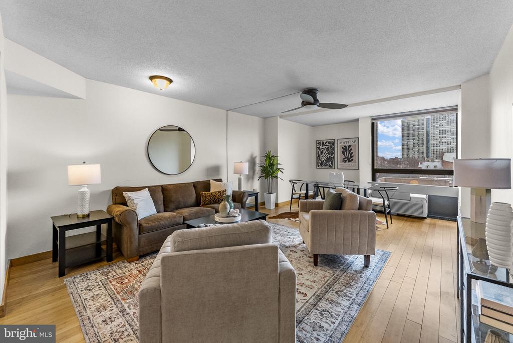 233 S 6TH STREET 608