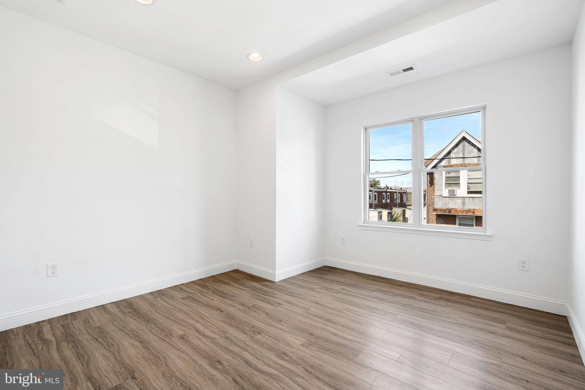 1728 SCATTERGOOD STREET