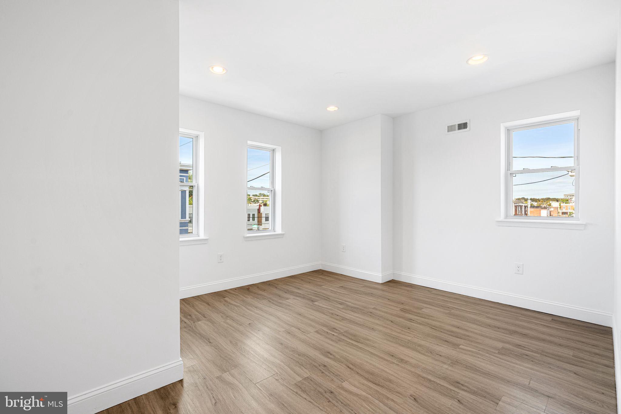 1728 SCATTERGOOD STREET