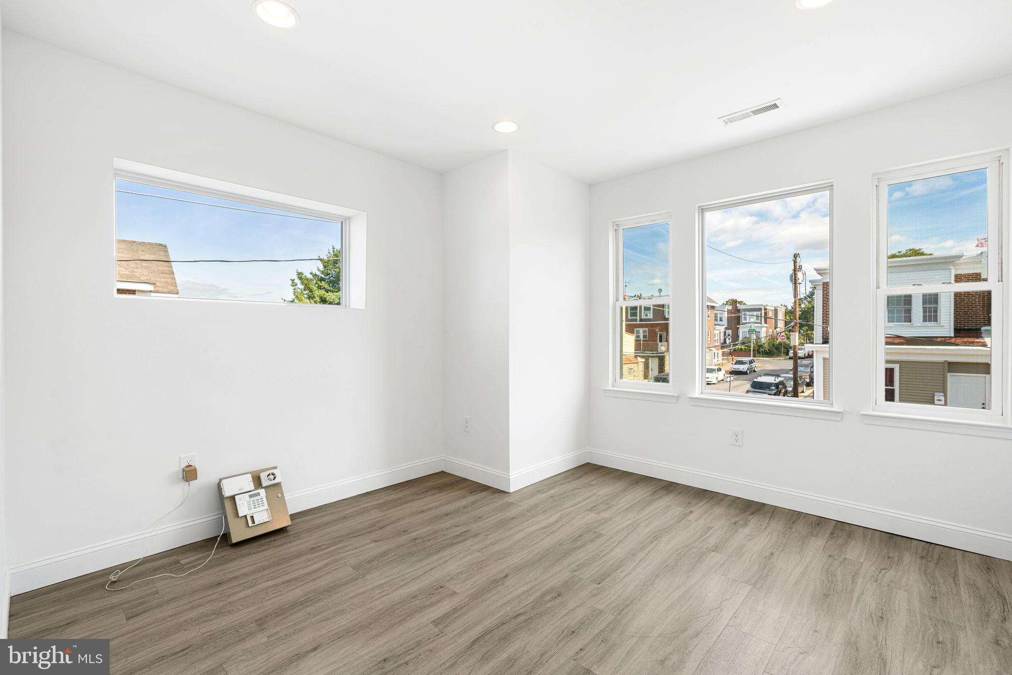 1728 SCATTERGOOD STREET