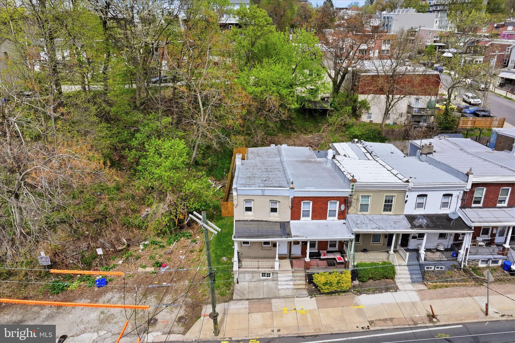 286 LEVERINGTON AVENUE