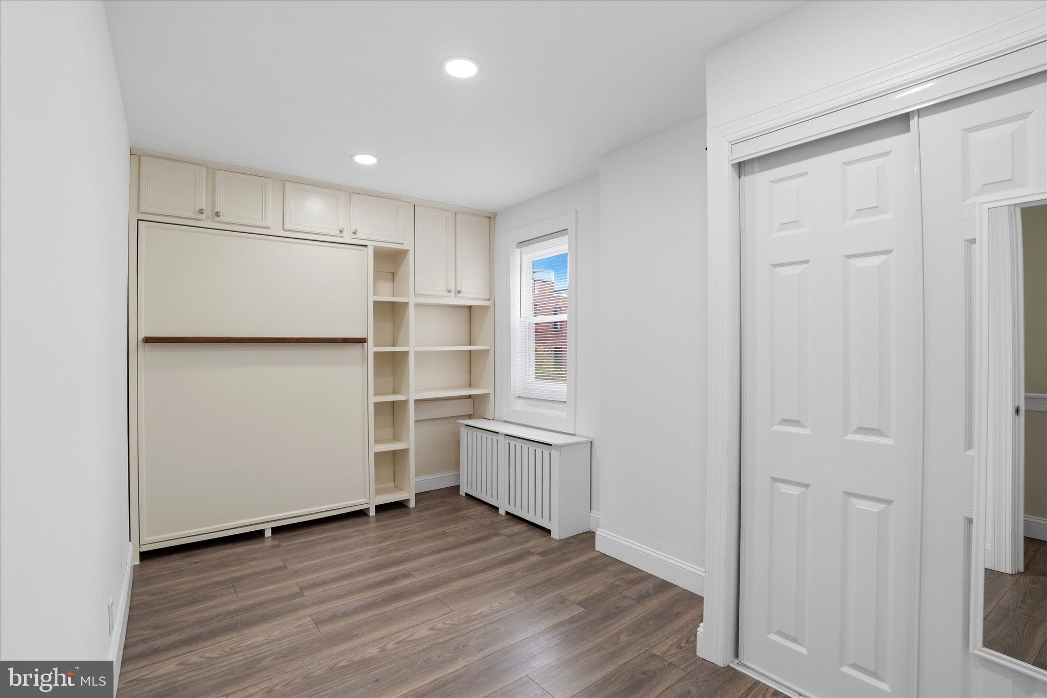 286 LEVERINGTON AVENUE