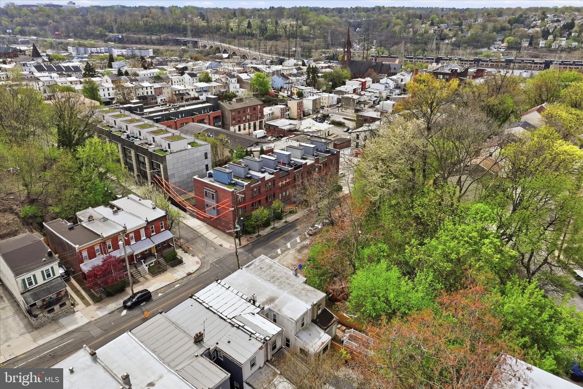 286 LEVERINGTON AVENUE