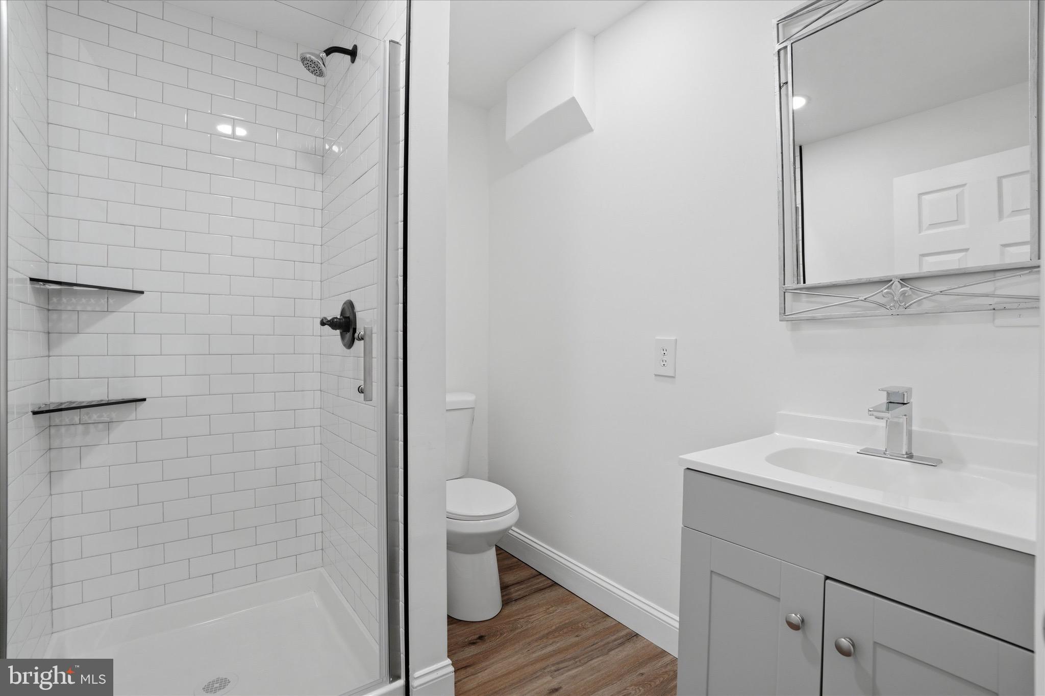 286 LEVERINGTON AVENUE