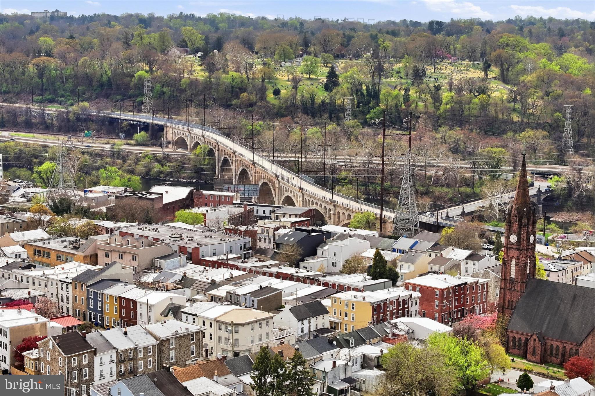 286 LEVERINGTON AVENUE