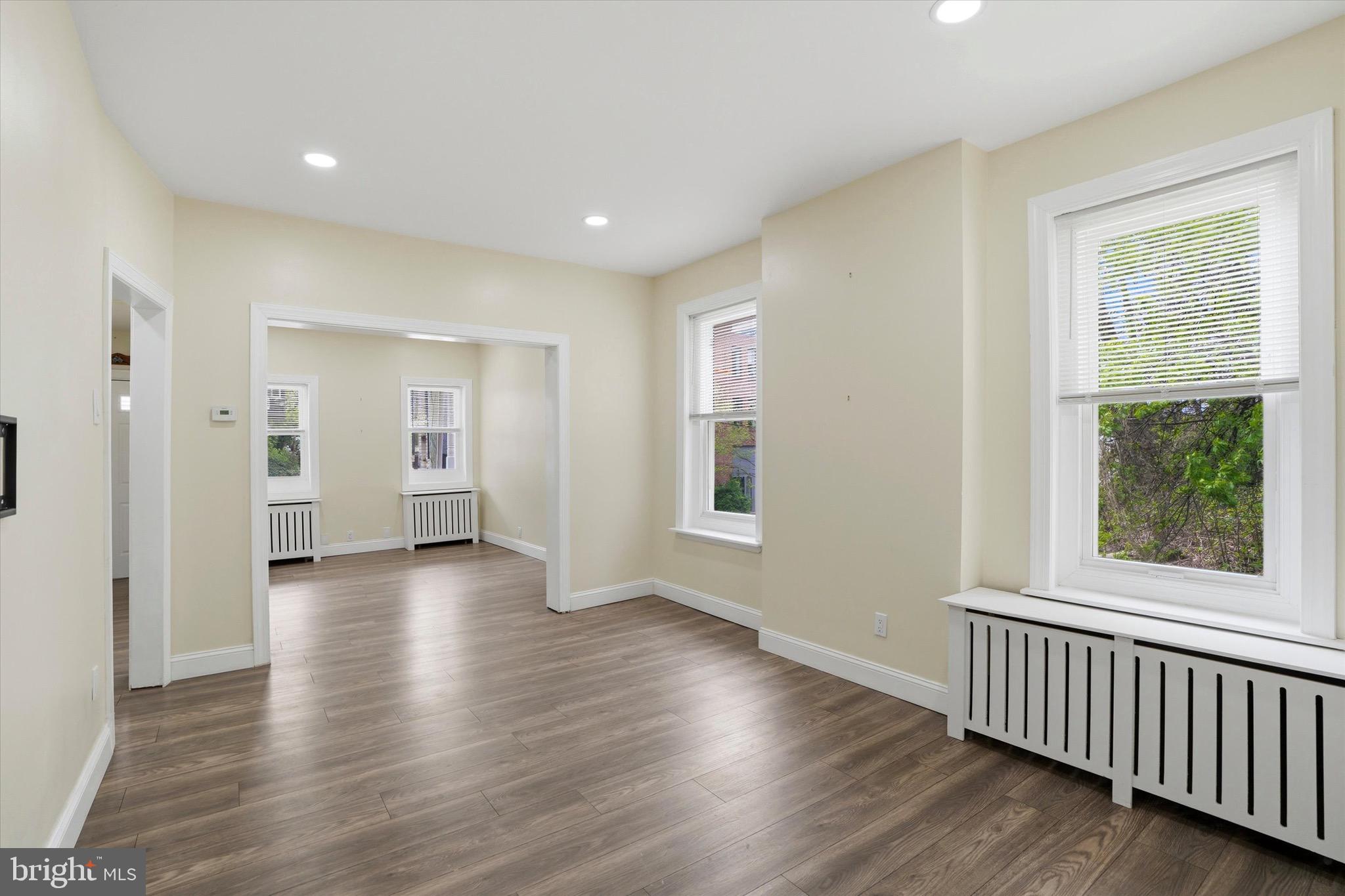 286 LEVERINGTON AVENUE